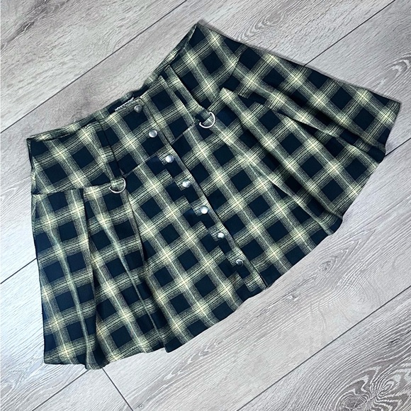 Hot Topic Y2K Style Yellow & Black Plaid Mini Skirt - Picture 4 of 13